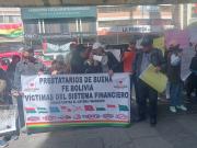 Prestatarios marcharon en La Paz contra el proyecto de ley del diferimiento, amenazan con radicalizar sus protestas