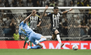 Dos jugadas fatídicas dejan fuera a Bolívar