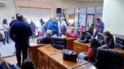 Vecinos tomaron el Concejo Deliberante de Rawson por un aumento de luz