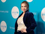 Alyssa Milano se quita los implantes de pecho: Dejo ir el cuerpo que fue sexualizado
