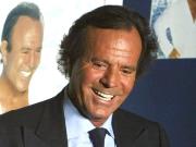 ‘Una vida de Julio Iglesias’: la reconstrucción literaria de un ícono de masas