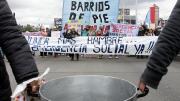 Barrios de Pie desafía al Gobierno con ollas populares frente al Ministerio de Capital Humano