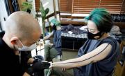 Corea del Sur aprueba una ley histórica para legalizar a los tatuadores