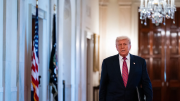 Donald Trump subió la barrera y anunció aranceles récord para importaciones