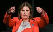 Bullrich otra vez bajo fuego: hackearon las redes de la Policía Federal y promocionaron criptomonedas falsas