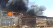 Video: Voraz incendio consume casetas de una feria en Ascensión de Guarayos