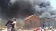 Comerciantes pierden sus casetas tras incendio en la feria de Ascensión de Guarayos