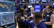 Suben las acciones, pero caen los bonos y el riesgo país vuelve a superar los 1.000 puntos