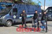 Bº Rivadavia: apresan a 3 dealers del Pasaje Diabólico y les secuestran cocaína