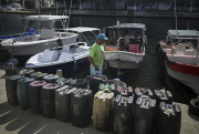 Pescadores venezolanos sienten la amenaza de los buques de EEUU: ¿Cómo van a comparar un destructor con una lancha de pesca?”