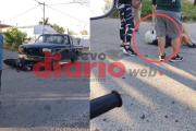 Un motociclista resultó herido tras chocar contra una camioneta y buscan a su familia