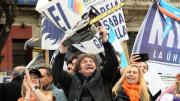 Milei retoma el road show electoral con cierre en Córdoba y dudas en PBA