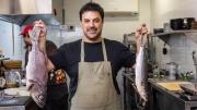 La primera barra omakase de la ciudad: única por revalorizar la pesca nacional en todas sus piezas