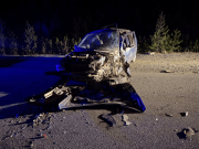 Dos heridos en un fuerte choque entre un auto y un camión sobre la Ruta 40