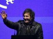 Javier Milei y sus medidas, EN VIVO: el Presidente retoma la campaña con un viaje a Ushuaia mientras la oposición busca tomar el centro de la agenda política en el Congreso