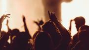 Ola de conciertos: cómo pagar tus entradas en cuotas sin interés