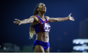 Yulimar Rojas regresó triunfal a Venezuela y se presentó en el Brígido Iriarte donde se encontró con la fanaticada