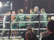 Una velada boxística terminó en una batalla campal en Brasil: una ex estrella de la UFC quedó inconsciente en el ring