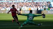 El increíble gol que erró Independiente en la última jugada del clásico ante Racing en Avellaneda