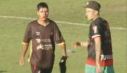 Bochornoso final en Mendoza: hinchas y jugadores de Maipú se agarraron a trompadas