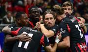 Milan le arrebata el liderato del fútbol italiano al Napoli con un triunfo en San Siro