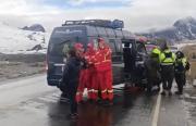 Choque deja el saldo de tres fallecidos y seis heridos en la cumbre