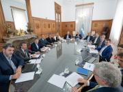 Javier Milei y sus medidas, EN VIVO: Guillermo Francos encabezó una nueva reunión del Consejo de Mayo