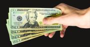 El Tesoro sumó u$s 500 millones para las reservas y el dólar siguió su marcha
