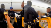Una despedida de soltero se descontroló en pleno vuelo y llevó a un aterrizaje de emergencia