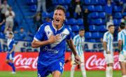 Vélez mostró su eficacia y se metió en la pelea