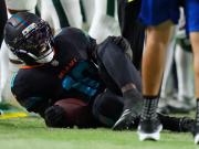 VIDEO: la devastadora lesión de rodilla que sufrió Tyreek Hill, estrella de los Miami Dolphins, y paralizó a la NFL