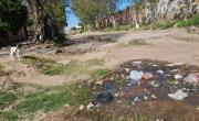 Abandonados: vecinos de un barrio de Santa Fe apuntan contra Pullaro por desidia e inseguridad