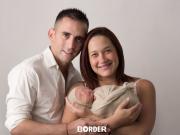 La esposa del gendarme argentino preso en Venezuela, le pidió al papa que interceda para que lo liberen