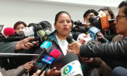 Oficialismo expresa que justicia debe cumplir con órdenes de aprehensión en el país para todos sin excepción