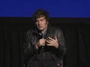 Javier Milei y sus medidas, EN VIVO: el Presidente volvió a hablar de su posible reelección durante la presentación del libro de un economista