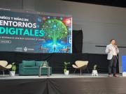 Proponen un “ecosistema de cuidado digital” para prevenir el suicidio en la era de las pantallas