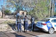 Murió una mujer en un incendio en Roca: su casa ardió en llamas y quedó atrapada, buscan identificarla