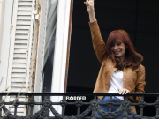Cristina Kirchner cuestionó a Milei por la suba del dólar