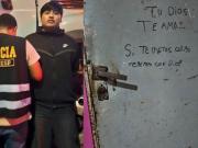 Si te metés conmigo, te metés con Dios, la sugestiva frase de Pequeño J en la puerta de la casa de su novia