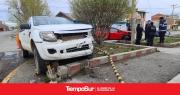 Dos rodados terminaron sobre la vereda tras chocar
