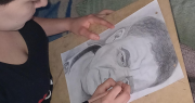 Trazos de grafito, el don que ayudó a una sanjuanina a salir adelante