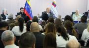 ¿Se acabarán las tareas? Inició el debate público tras polémica propuesta del ministro de Educación