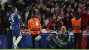 Enzo Fernández fue agredido por hinchas de Benfica ¡y lo defendió José Mourinho!