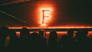 Viernes de música con ciclos íntimos y DJ sets en los Arcos del Rosedal
