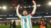 Messi y 6 más: quiénes son los futbolistas argentinos que figuran en el Top 100 del siglo XXI