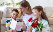 Día de la Madre: cuándo cae en 2025 y la influencia religiosa de su celebración