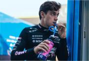 Calor extremo en el GP de Singapur: cómo es el traje de última tecnología que usa Franco Colapinto
