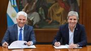 El Gobierno abre la billetera para la campaña: los aportes de Caputo a las provincias