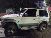 Dos sujetos presos tras robar jeep y chocar en plena fuga