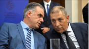 El gobierno uruguayo se niega a intervenir en el mercado del dólar y sugiere invertir en pesos
